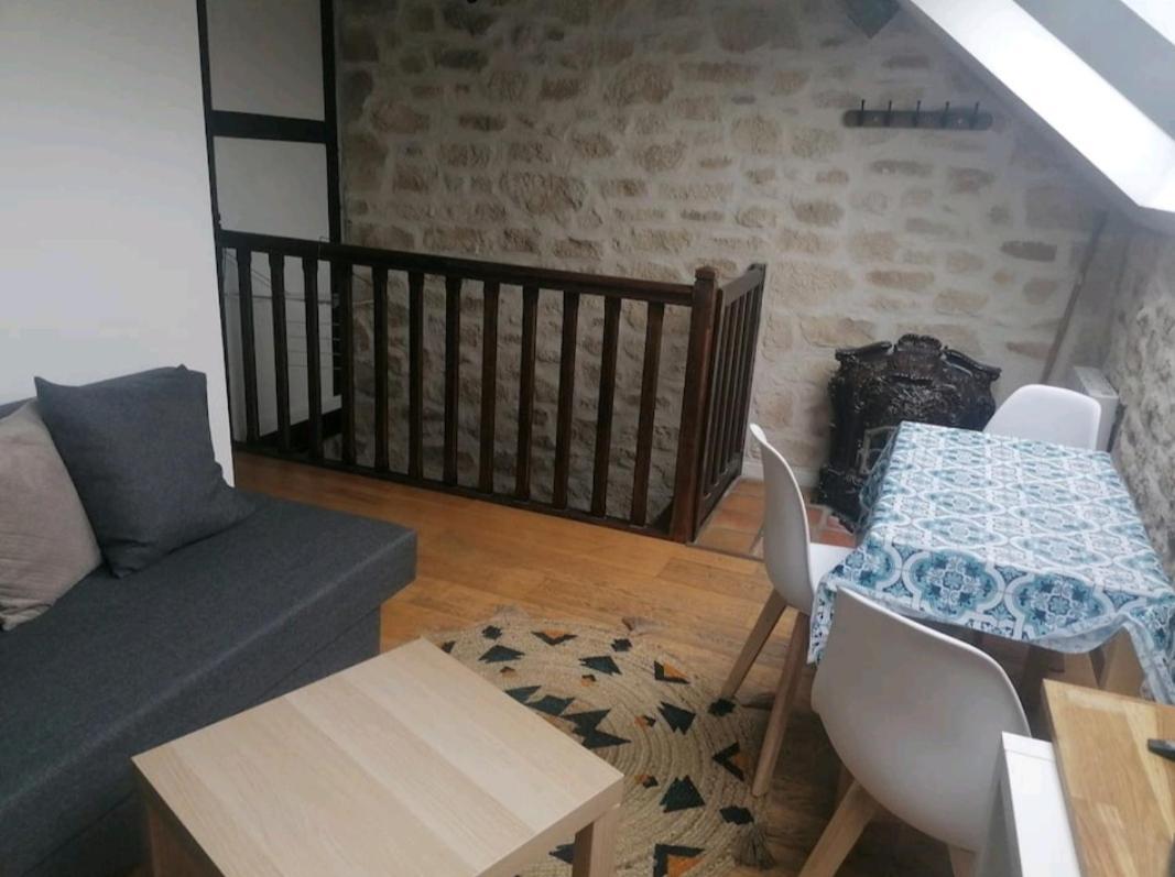 Le Charme De La Pierre Apartment Echarcon Екстериор снимка