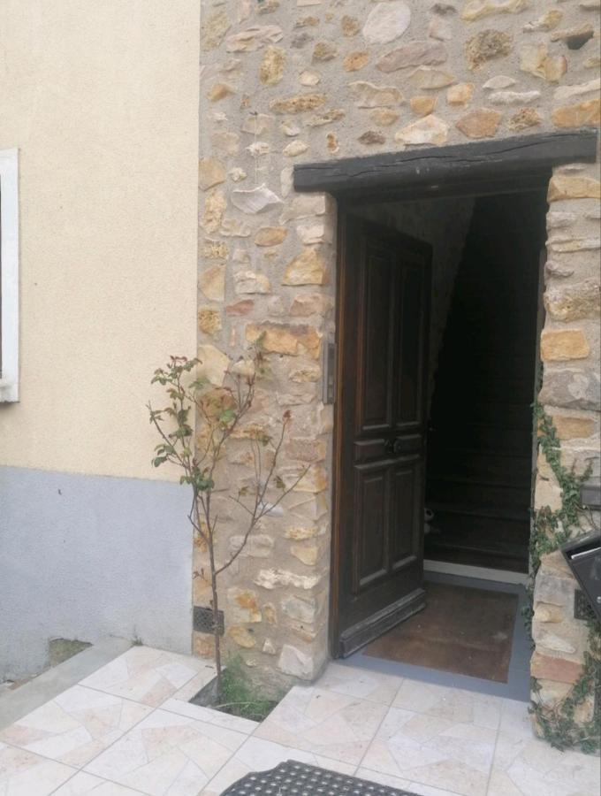 Le Charme De La Pierre Apartment Echarcon Екстериор снимка